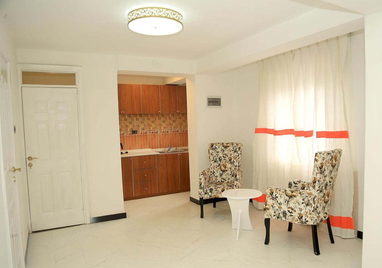 Abat Guest House Addis-Abeba Extérieur photo